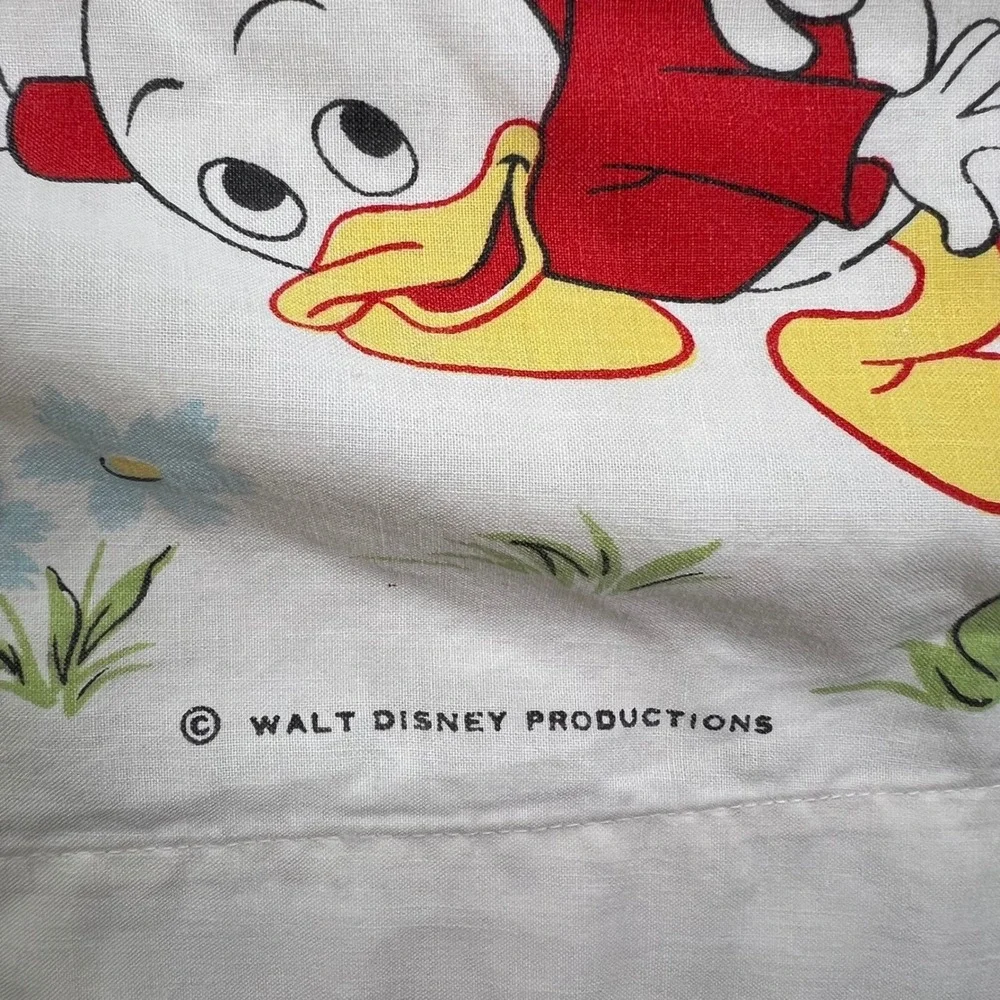 VTG 70s Walt Disney Mickey Mouse and Friends Picnic Twin Flat Sheet‎ READ
